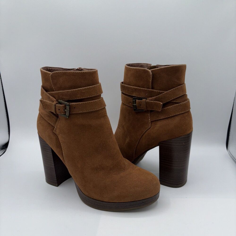 A NEW DAY Woman Zip UP Ankle Boots Brown  Sz 6 Buckle-3 3/4" Heel -Preowned